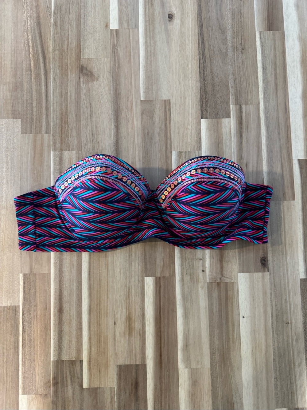 Strapless Bandeau Swim Top in Multicolor Chevron size XL